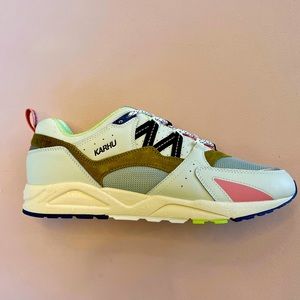 KARHU Fusion 2.0 in Lily White / Green Moss